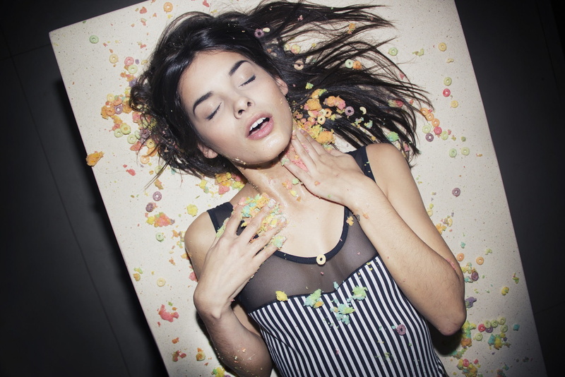 floral pattern, messy hair, women, young women, closed eyes, contemplation, headshot, young adult, food crumbs, eyes closed, emotion, long hair, one person
