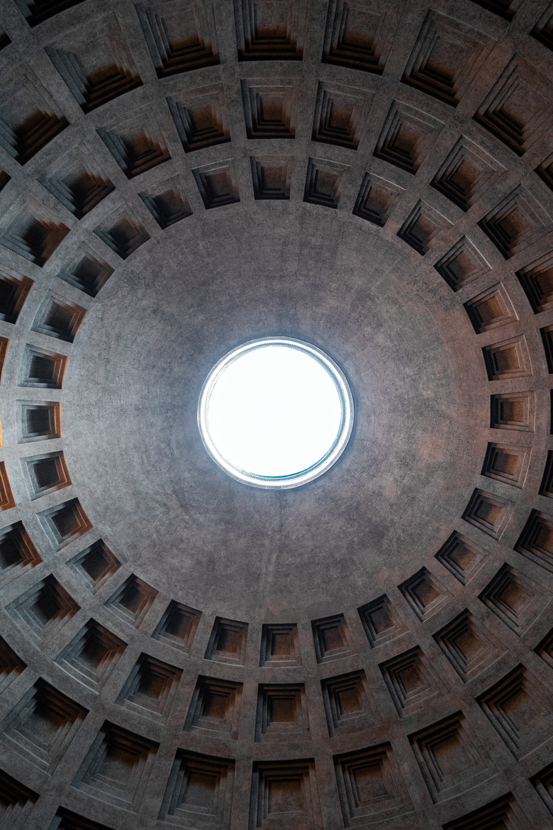 low angle view, turism, skylight, pantheon, dome, symetri, color, cupola, the past, shape, travel, light, directly below, pattern, church, ancient, ceiling