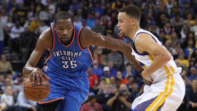 basketball player, 1080P, focus on foreground, basketball uniform, sportsman, young men, kevin durant amazing pictures, clothing, motion, group of people
