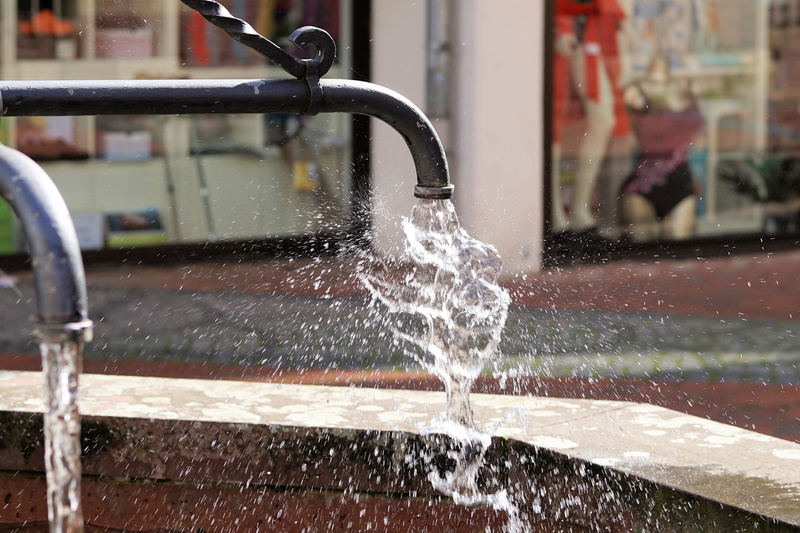 flowing water, frisch, architecture, flowing, water running, spraying, built structure, building exterior, splashing, refreshment, spigot, faucet, no people