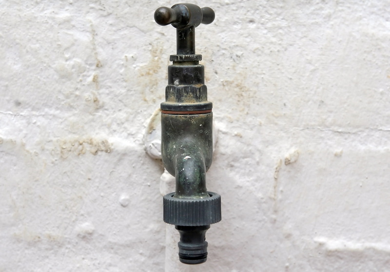 control, pipe, drop, machine valve, irrigate, white color, built structure, valve, estate, concrete, seep, drip, water, fall, close-up, h20, no people