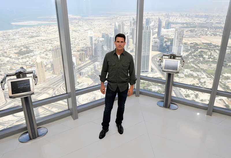 actor, Tom Cruise, Burj Khalifa, 2K, Most Popular Celebs in 2015