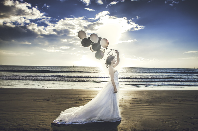 event, adult, women, horizon, one person, young adult, outdoors, full length, mariage, sky, dress, fashion, horizon over water, young women, sea, 4K, wedding