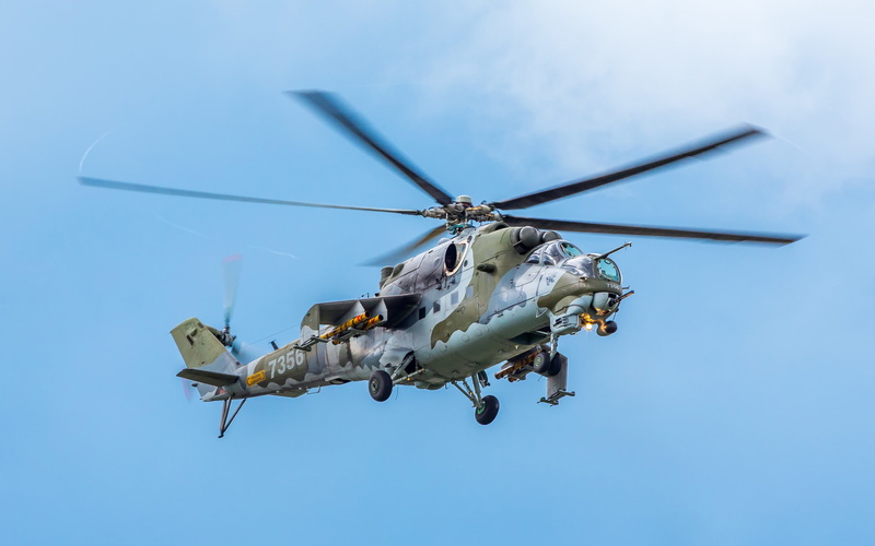 aerospace industry, low angle view, outdoors, military, mode of transportation, armed forces, mi, air force, army, Mil, flying, government, transportation