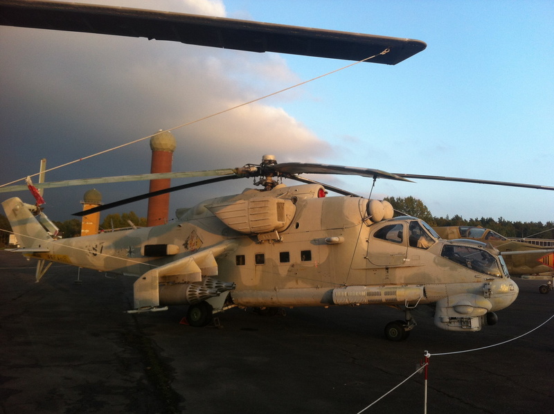 gunship, 2K, 32 jpg, hind, mi 24, russia, aircraft, helicopter, russian, weapon, military