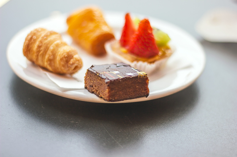 ready-to-eat, tofee, freshness, 5K, italy, dulcis, bakery, food, cioccolato, cacao, cocoa, indoors, imola, tart - dessert, chocolate, pecarna, fruit, cioccolatino