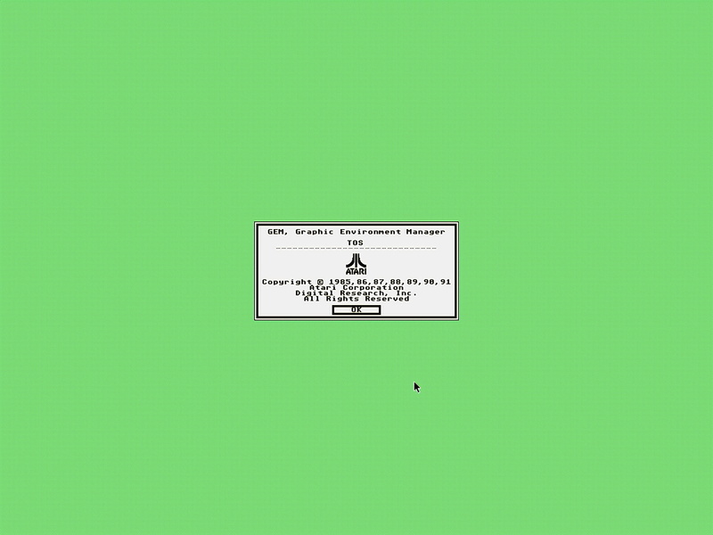 communication, 1080P, script, indoors, text, Technology, Atari, colored background, no people, Error, non-western script, western script, copy space, studio shot