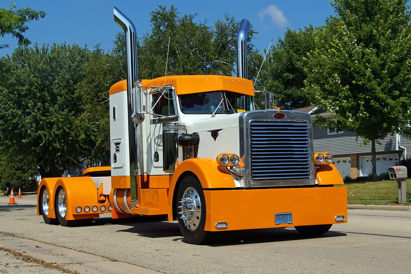 Orange, 1080P, White, Hrome, Peterbilt