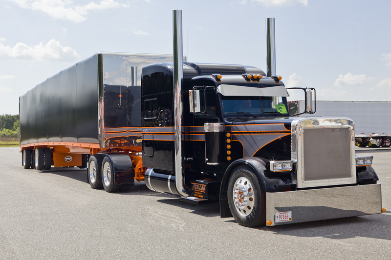 industry, business, wheel, day, trailer, k, truck, outdoors, cloud - sky, transportation, no people, trucking, sunlight, truc, sky, land vehicle, black
