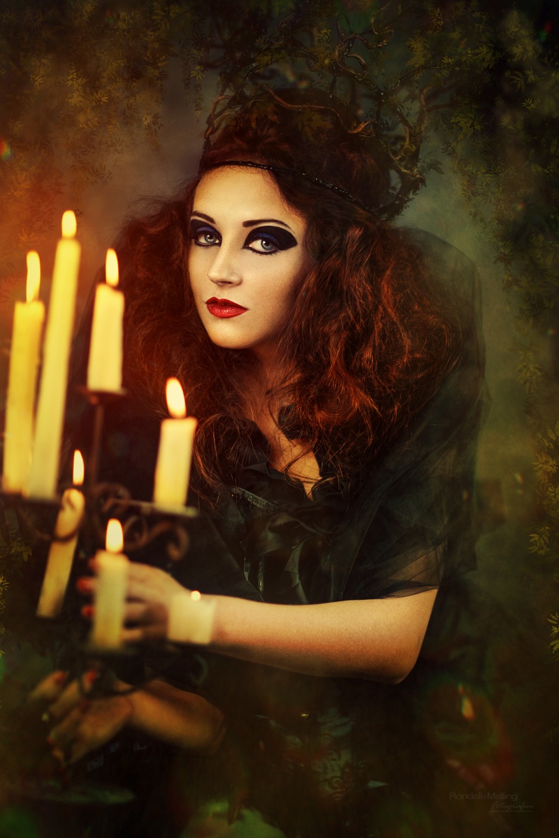 illuminated, young women, candles, portrait, leisure activity, sorceress, fairytale, elf, woman, vampire, adult, young Adult, fairy tales, enchanted, wearing