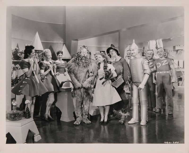 the wizard of oz, auto post production filter, clothing, mannequin, indoors, uniform, adult, store, looking, standing, real people, transfer print, 2K