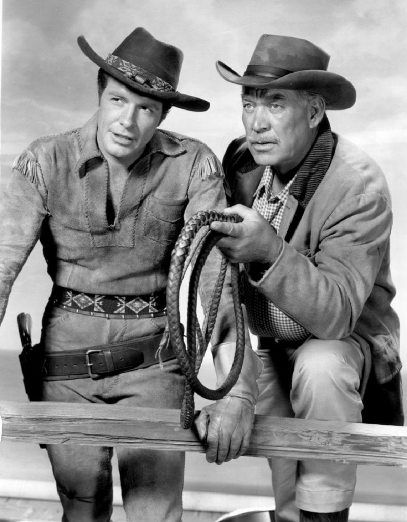ward bond, cinema, vintage, actors, standing, movies, mature men, western, men, cowboy hat, 1080P, wagon train, robert horton, tv, three quarter length