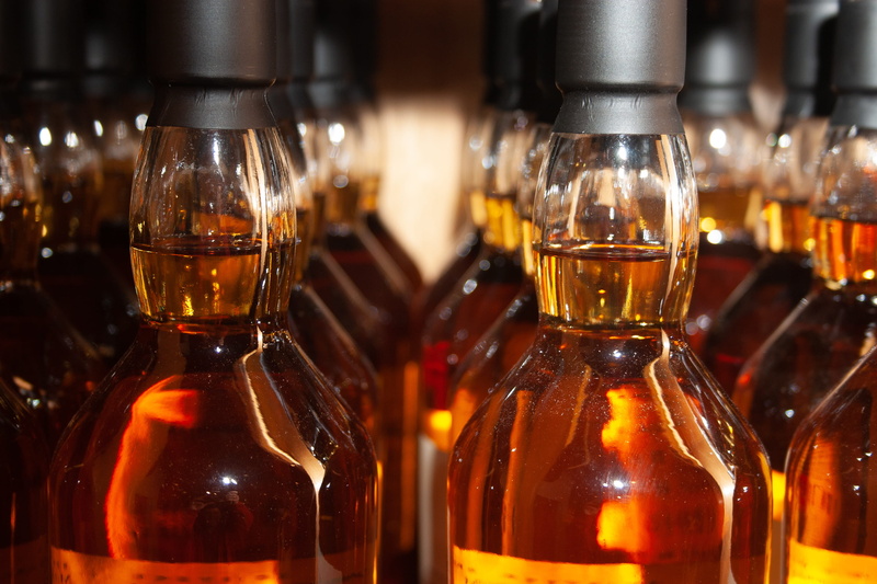 oban, 2K, plant, nightlife, beverage, no people, food and drink, alcohol, glass - material, whisky, seasoning, refreshment, pollen, container, beer - alcohol