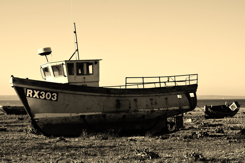 mode of transportation, ruined, copy space, landscape, wood, beach, 5K, marine, boat, outdoors, shore, obsolete, ship, sky, boat wreck, coastline, shipwreck