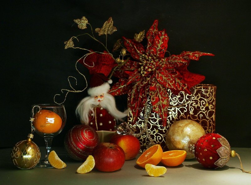 claus, slice, christmas, toys, apples, food, new, santa, gift, year, orange, new year, santa claus, 1080P, holiday
