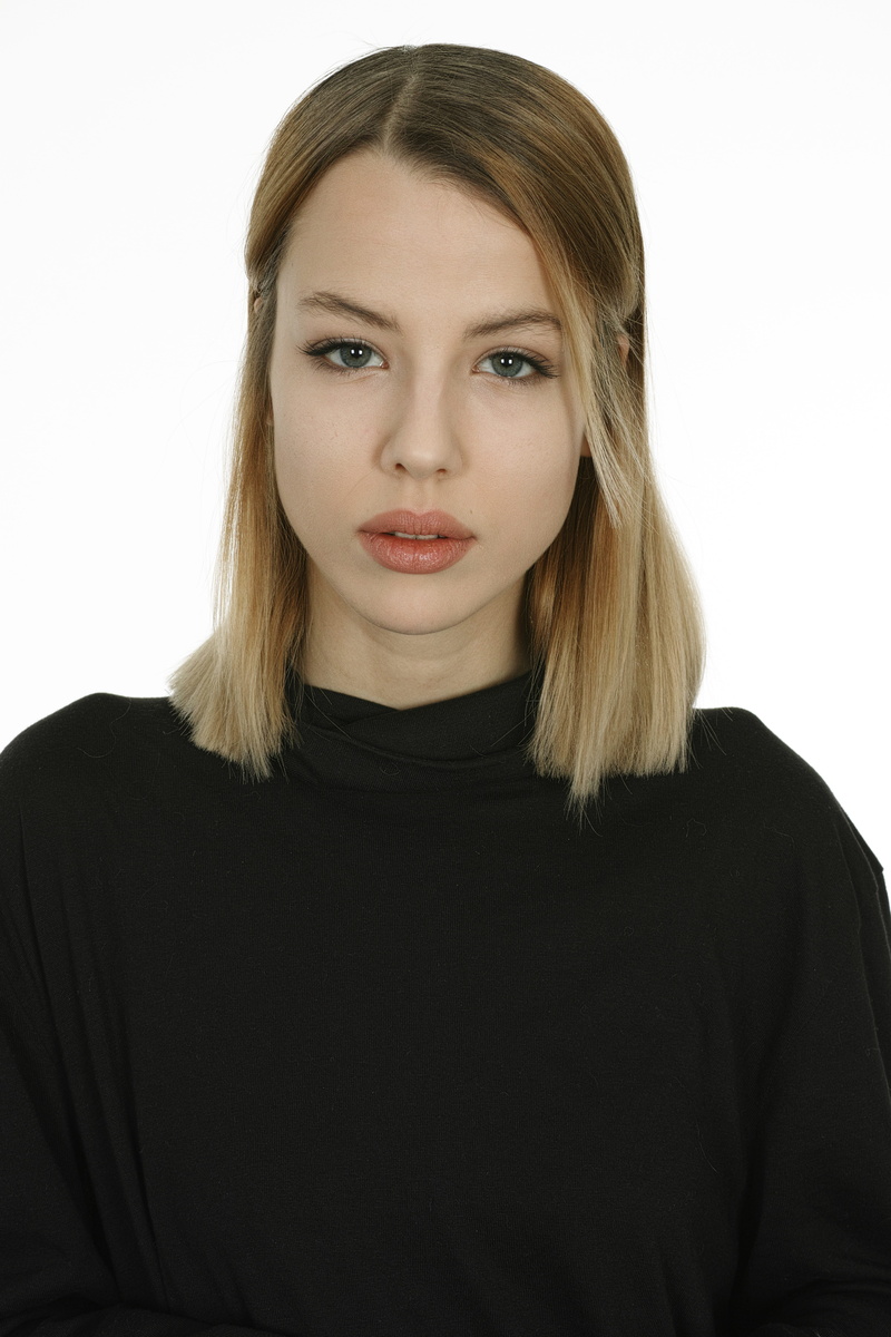 beautiful woman, make-up, turtle-neck, hair, hairstyle, white, indoors, young girl, beauty, photo, eye, blond Hair, wearing, females, contact, neck, top