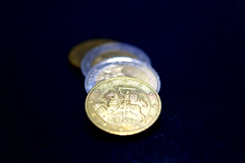 gold, glazed, euro, economy, currency, selective focus, silver colored, no people, gold colored, change, savings, still life, studio shot, bills, treasure