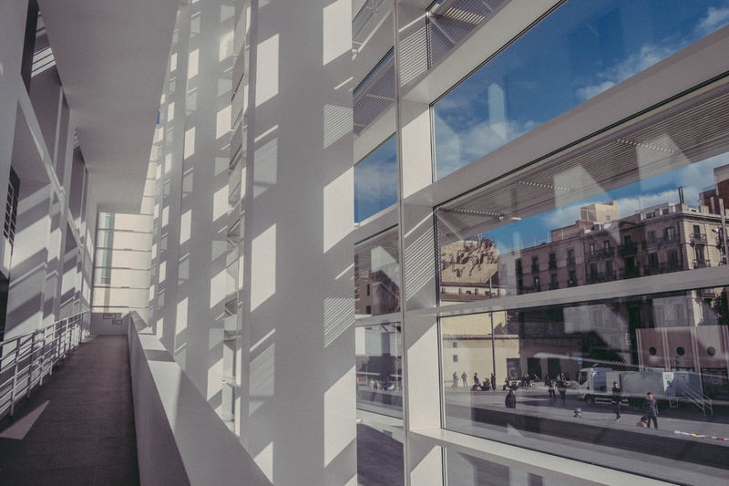 residential district, 4K, architecture, building exterior, glass - material, barcelona museum of contemporary art, outdoors, nature, art, built structure