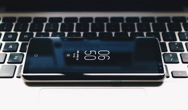 smartphone, keyboard, wireless technology, tech, computer key, alphabet, samsung, computer equipment, laptop, phone, close-up, android, communication, computer