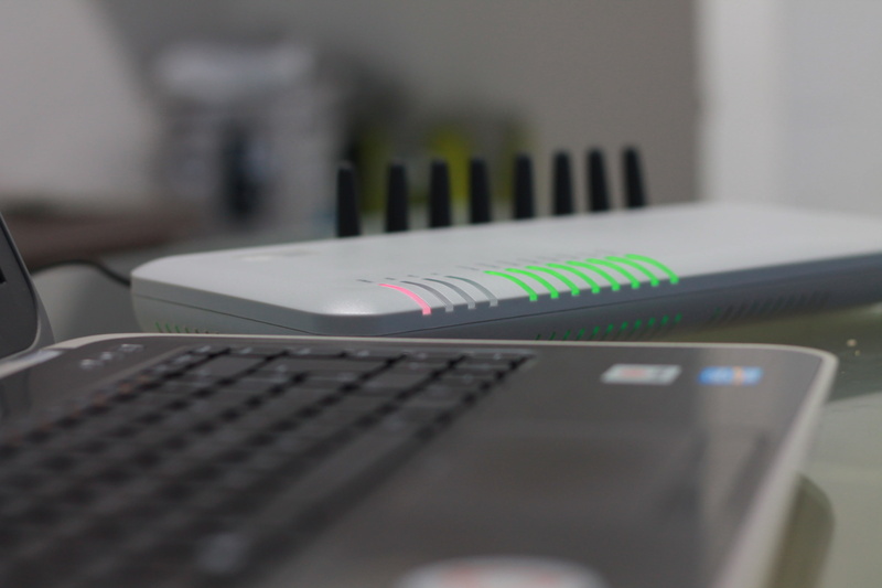 connection, selective focus, control, indoors, technology, portability, gsm, computer, computer network, focus on foreground, modern, de door entry, laptop