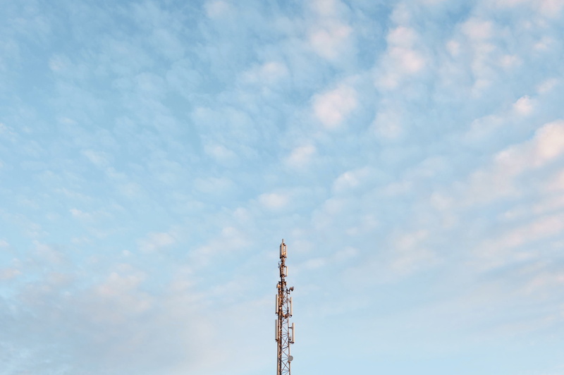 communication, sky, outdoors, technology, broadcasting, wireless technology, architecture, no people, tower, 4K, global communications, tall - high, minimalist