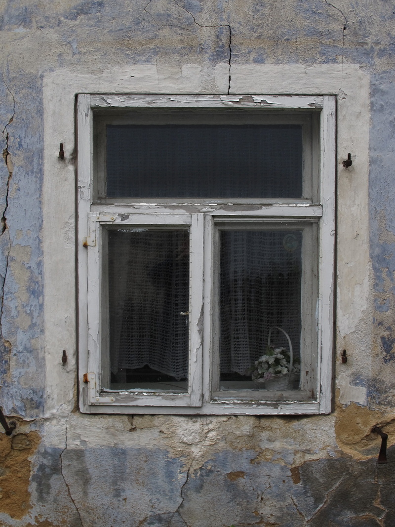 wood - material, break up, building exterior, window, window frames, wooden windows, facade, pforphoto, dirty, decline, glass, run-down, architecture, no people