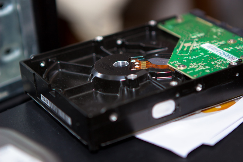 metal, hard drive, mother board, electronics industry, 5K, science, arts culture and entertainment, circuit board, connection, communication, hard disc