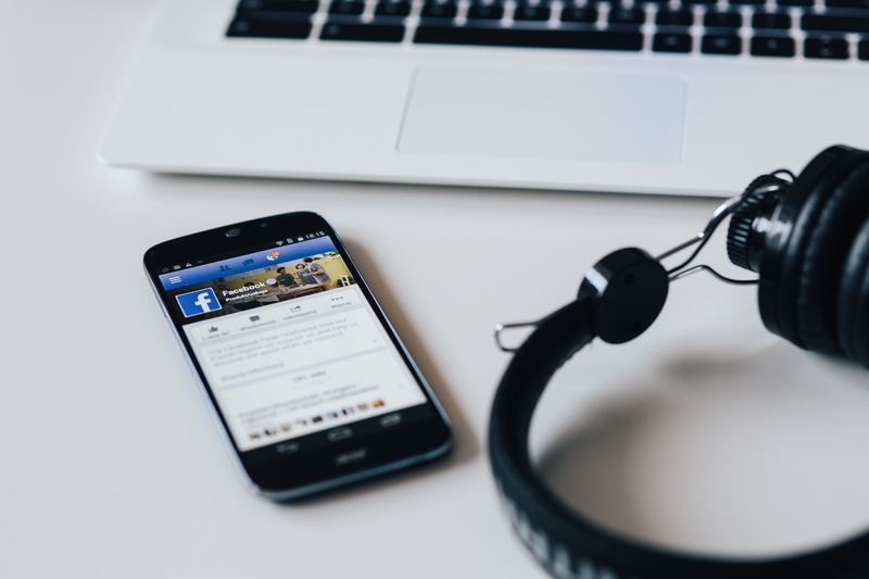 global communications, indoors, portable information device, laptop, cell phone, equipment, desk, wireless technology, no People, headphones, notebook