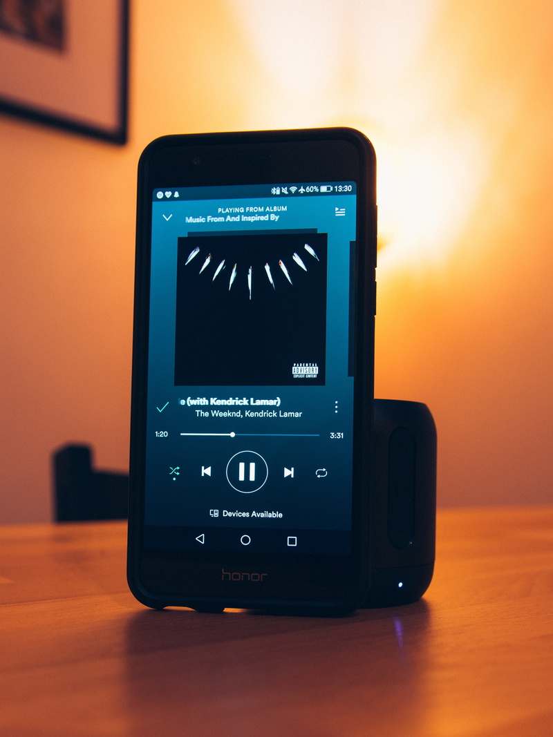 portable information device, connection, number, no people, single object, mobile phone, bluetooth speaker, smart phone, 4K, focus on foreground, indoors
