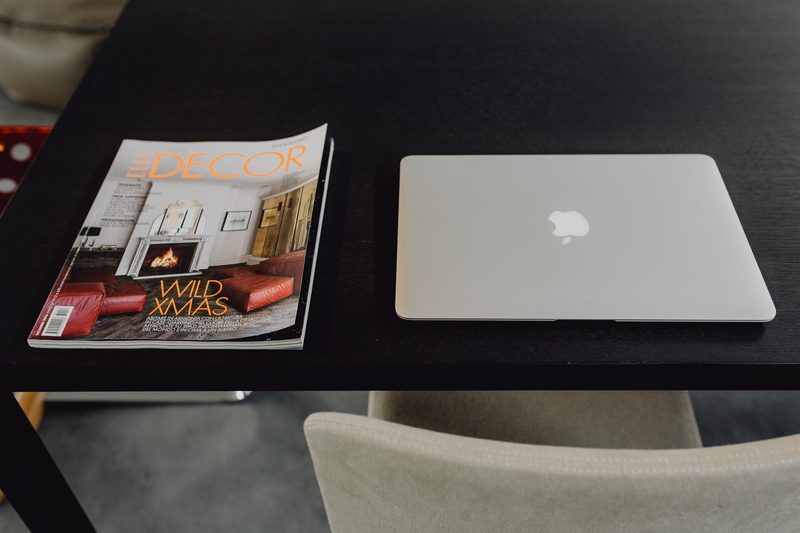 connection, screen, wireless technology, communication, home, stylish, desk, computer, arts culture and entertainment, internet, macbook, business, technology