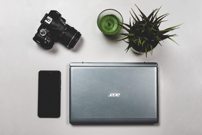 leaf, phone, indoors, tablet computer, photography themes, plant part, electronics, white background, smartphone, table, 4K, green color, acer, high angle view