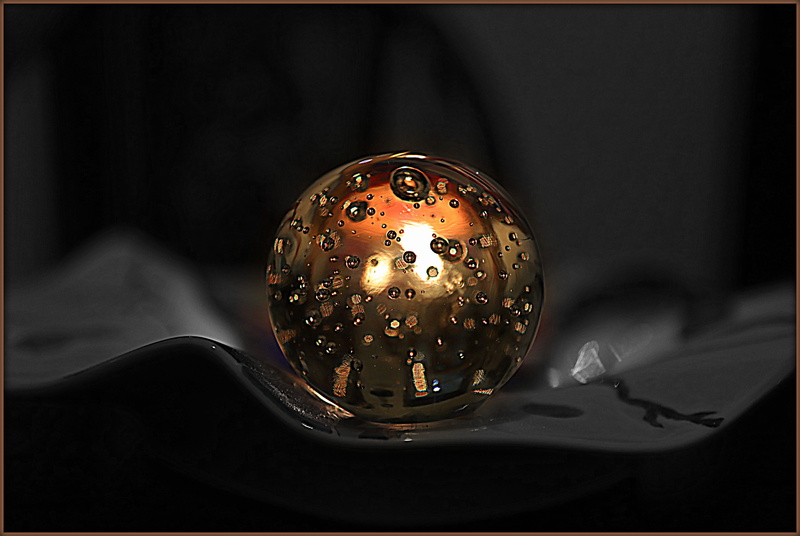 sphere, crystal ball, glowing, light, deco, nature, studio shot, darkness, illuminated, candle, creativity, mystery, single object, no people, fortune telling