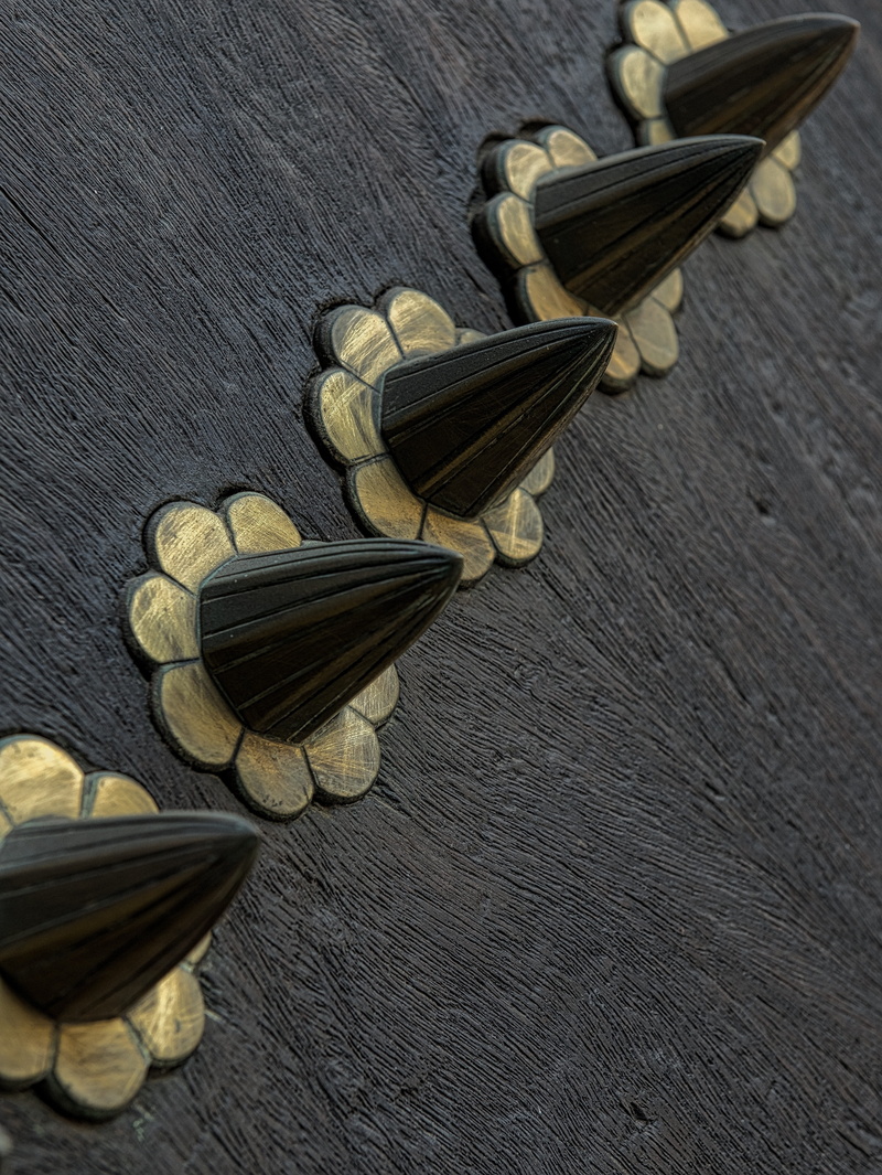 Handle, architecture, Wooden, 5K, close-up, gray, retro, Doorknob, antique, aged, door, ancient, metal, wood - material, still life, food and drink, material