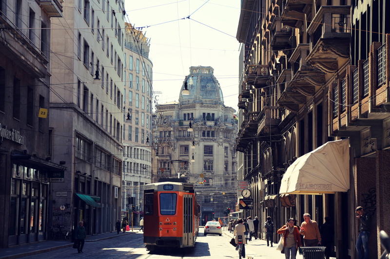 travel, land vehicle, people, urban Scene, tourist, women, double-Decker Bus, 1080P, walking, city Life, architecture, road, outdoors, rush Hour, cityscape