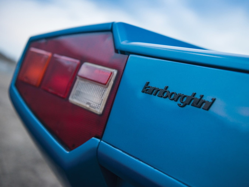 transportation, car, classic car, motor vehicle, no people, blue, communication, 720P, day, mode of transportation, single object, road, western script