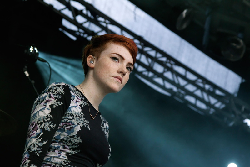 pop-rock, synth, rock, synth-pop, pop, howl, chloe, 2K, chloe howl, scene, singer