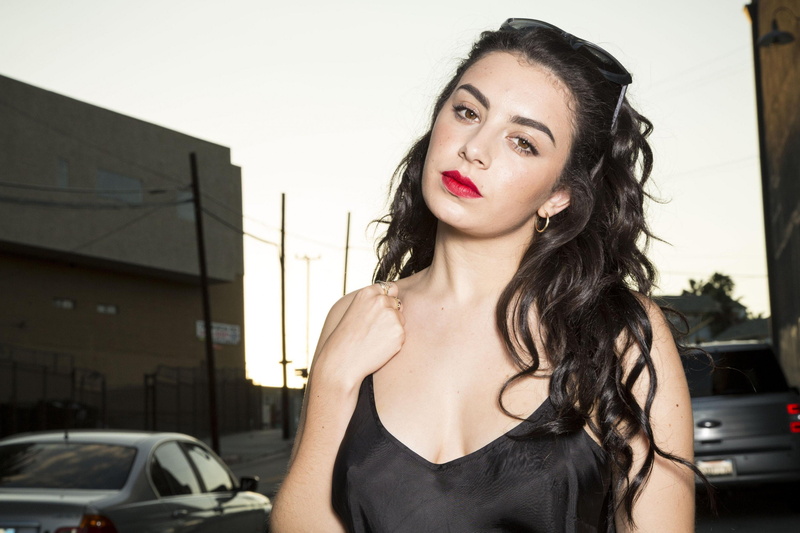 xcx, synth, 2K, pop, house, synthpop, babe, electro, indie, singer, charli, electronica