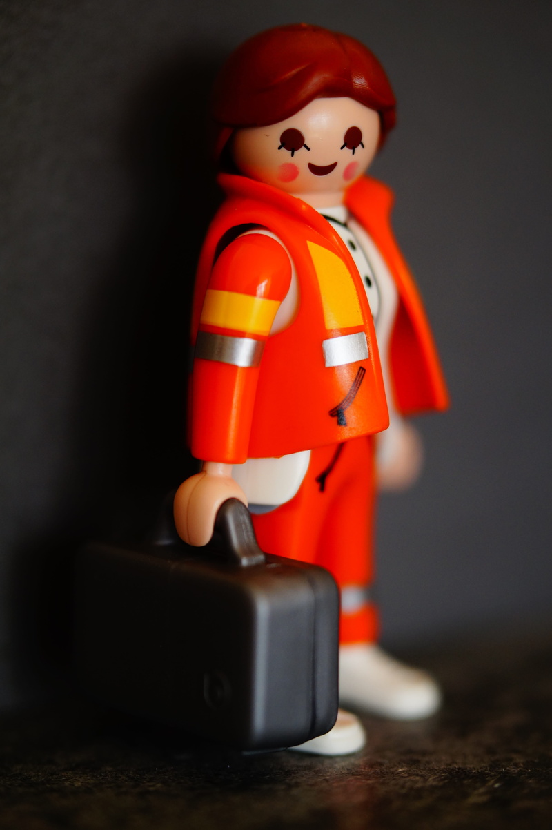 rescue, indoors, art and craft, Doctor, patch up, Paramedic, playmobil, mini, figure, doctor bags, ambulance, doctor on call, craft, orange, accident, emergency