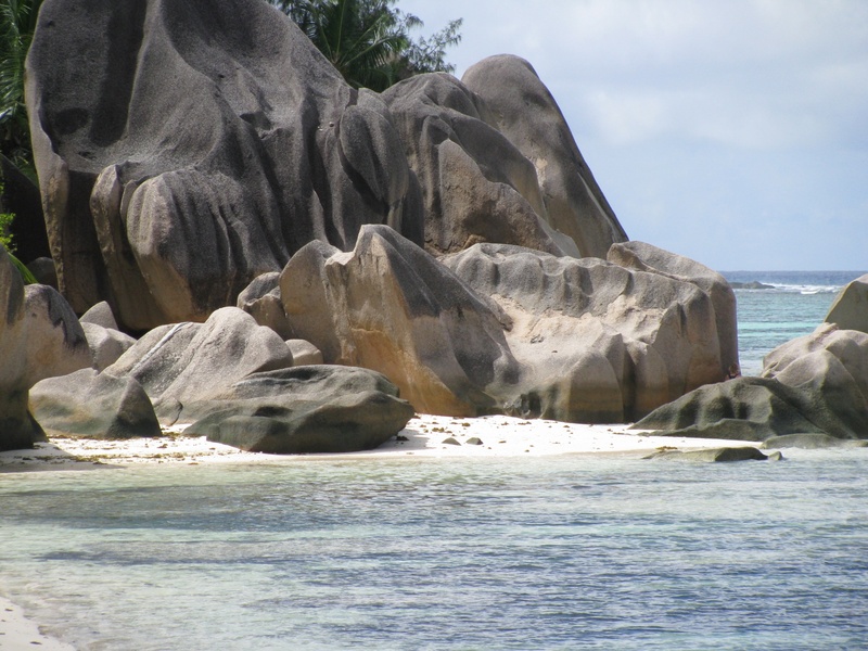 day, waterfront, nature, solid, sand, sky, seychelles, rock - object, rock formation, beach, sea, granite rock, indian ocean, tranquil scene, water, beauty in nature
