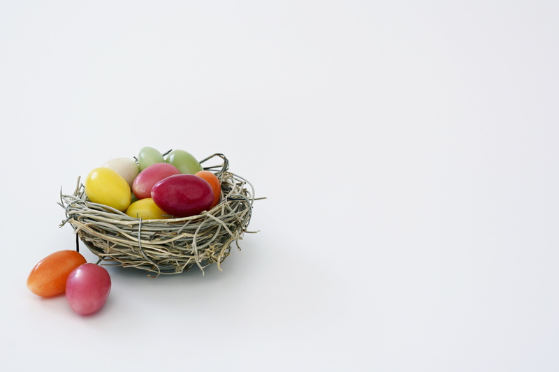 colored, food and drink, wicker, green, eggs, copy space, small eggs, studio shot, sweet, no people, egg shaped, white, easter theme, multi colored, delicious