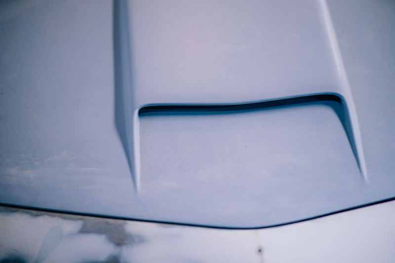 glass - material, close-up, machinery, fix, maintenance, cars, exterior, still life, 4K, day, hood, studio shot, white color, garage, single object, high angle view
