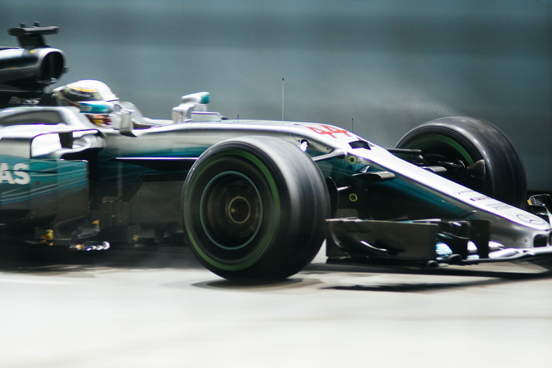 road, mode of transportation, car, 5K, tire, gray, speed, sports race, green, airplane, track, sports, effort, athlete, auto racing, racing car, air vehicle