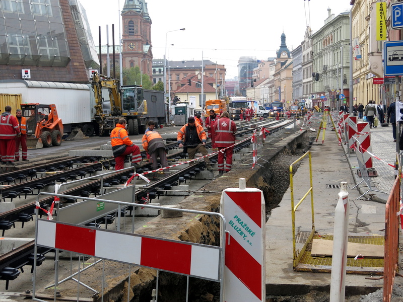 built structure, city, real people, 28 08 2007, outdoors, prague, tracks, lock, 4K, group of people, protection, construction industry, czech republic