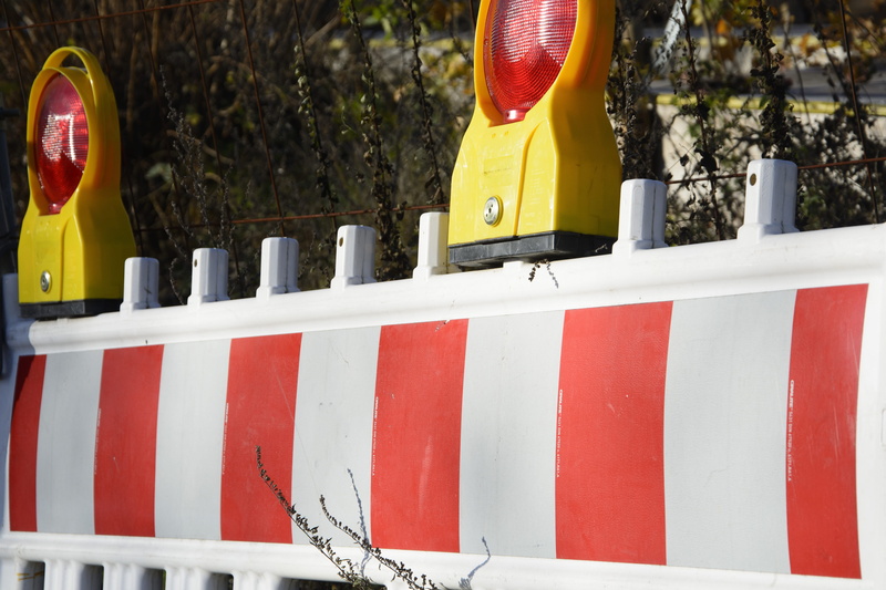 barrier, no people, safety, site, barricade, road block, traffic, light signal, warning light, road block his, side by side, closed, boundary, railing