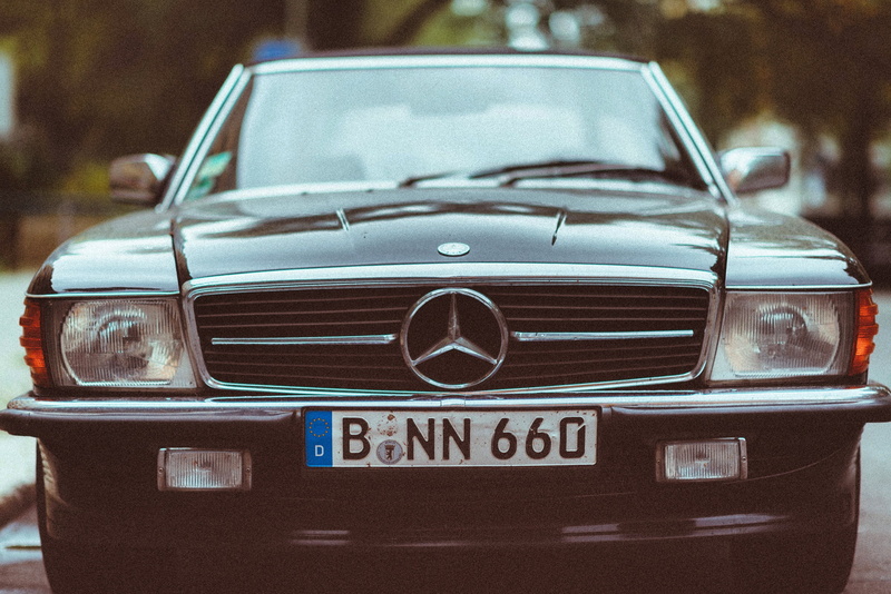 collectors car, front view, vintage car, mode of transportation, retro styled, glass - material, motor vehicle, focus on foreground, windshield, bumper