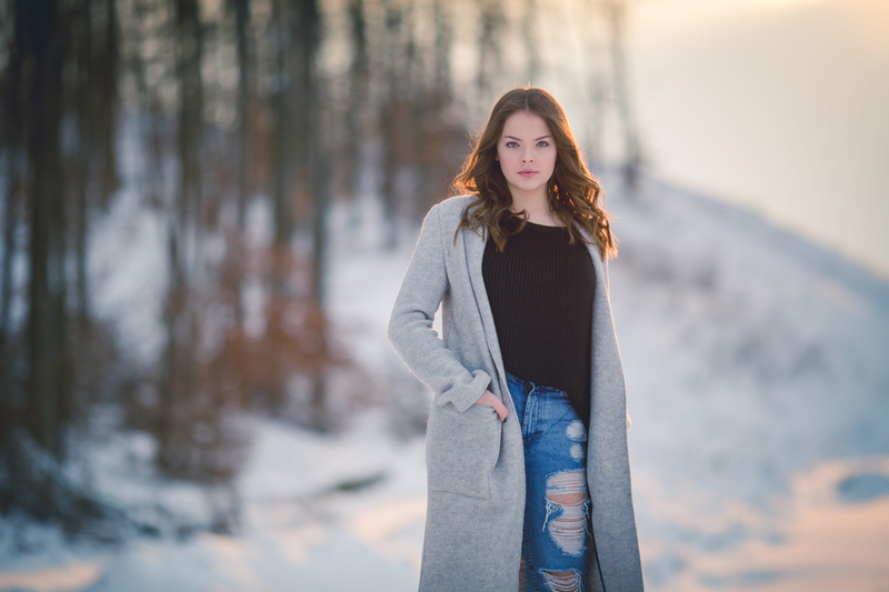 4K, fashion, women, overcoat, beauty, leisure activity, person, canon, canon 5d, apparel, young adult, human, long hair, coat, sleeve, looking at camera