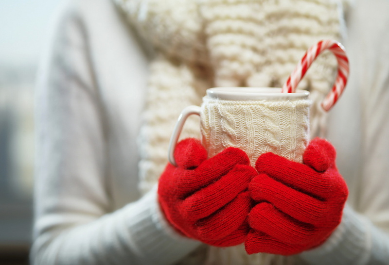 women, gloves, white, holiday, young women, new year, pair, adult, wool, 2K, knitting, holding, comfortable, close-up, one Person, mitten, people, Cup