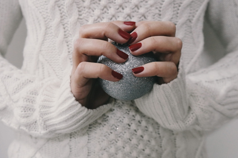 shot, close-up, hand, indoors, people, scarf, positive emotion, christmas, xmas, wool, warm clothing, one woman only, adult, holding, day, one Person, nail