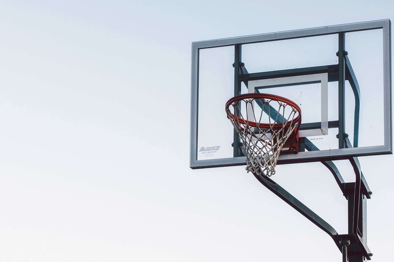 low angle view, 1080P, net - sports equipment, built structure, ball, outdoors, basketball - ball, no people, nature, backboard, day, competition, sport