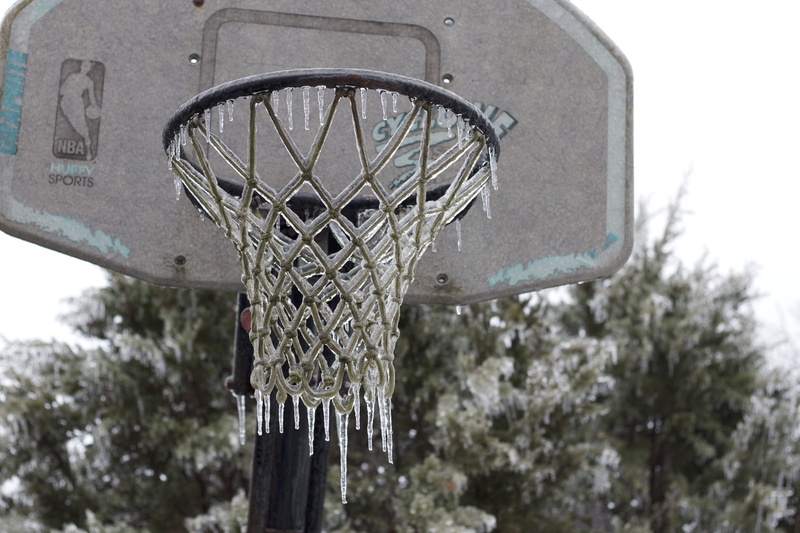 low angle view, tree, metal, snow, net - sports equipment, barketball net, basketball, frozen, winter, 5K, plant, focus on foreground, day, ice, basketball hoop